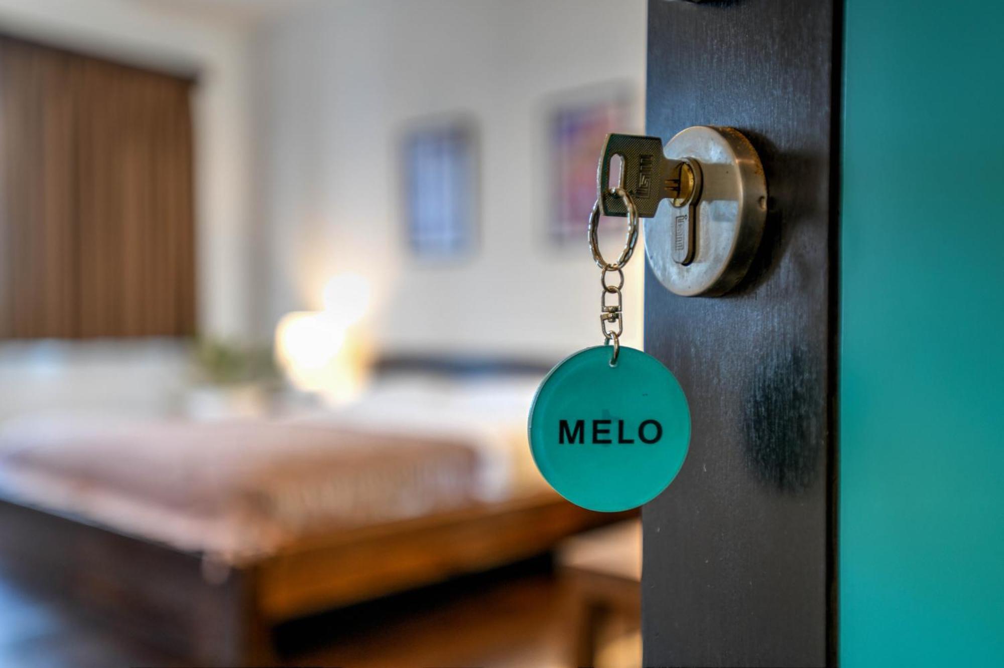 Melo Suites Hotel Семиняк Екстериор снимка