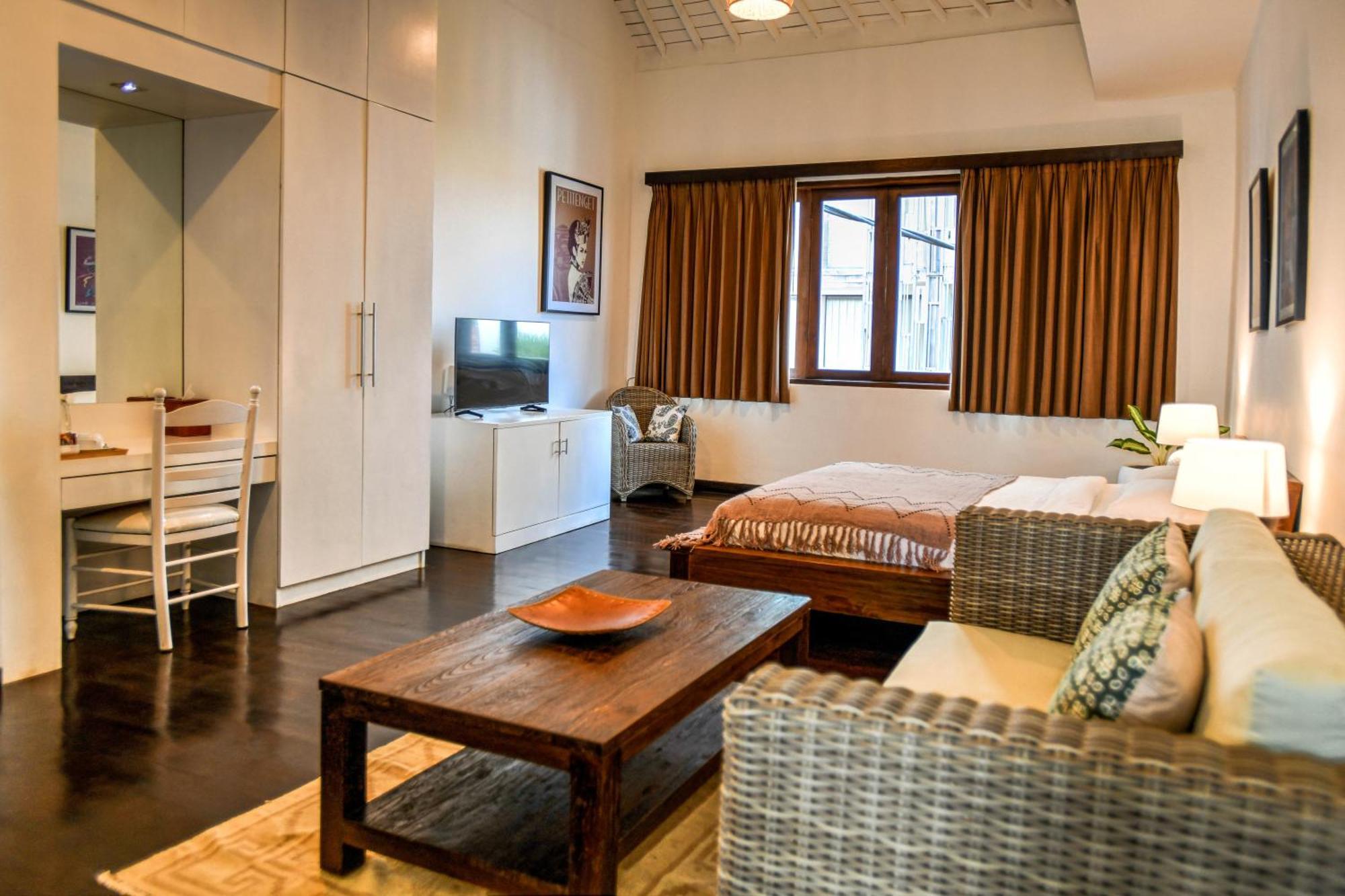 Melo Suites Hotel Семиняк Екстериор снимка