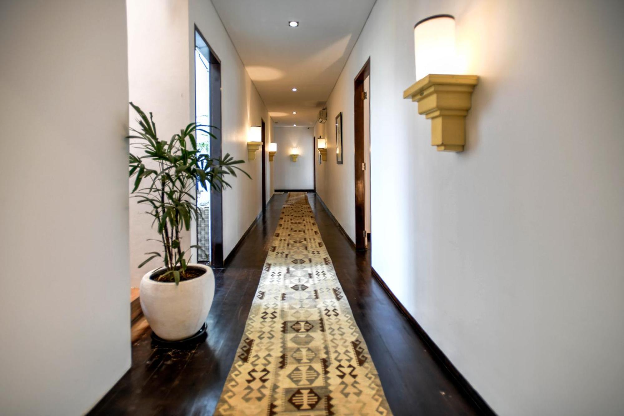 Melo Suites Hotel Семиняк Екстериор снимка
